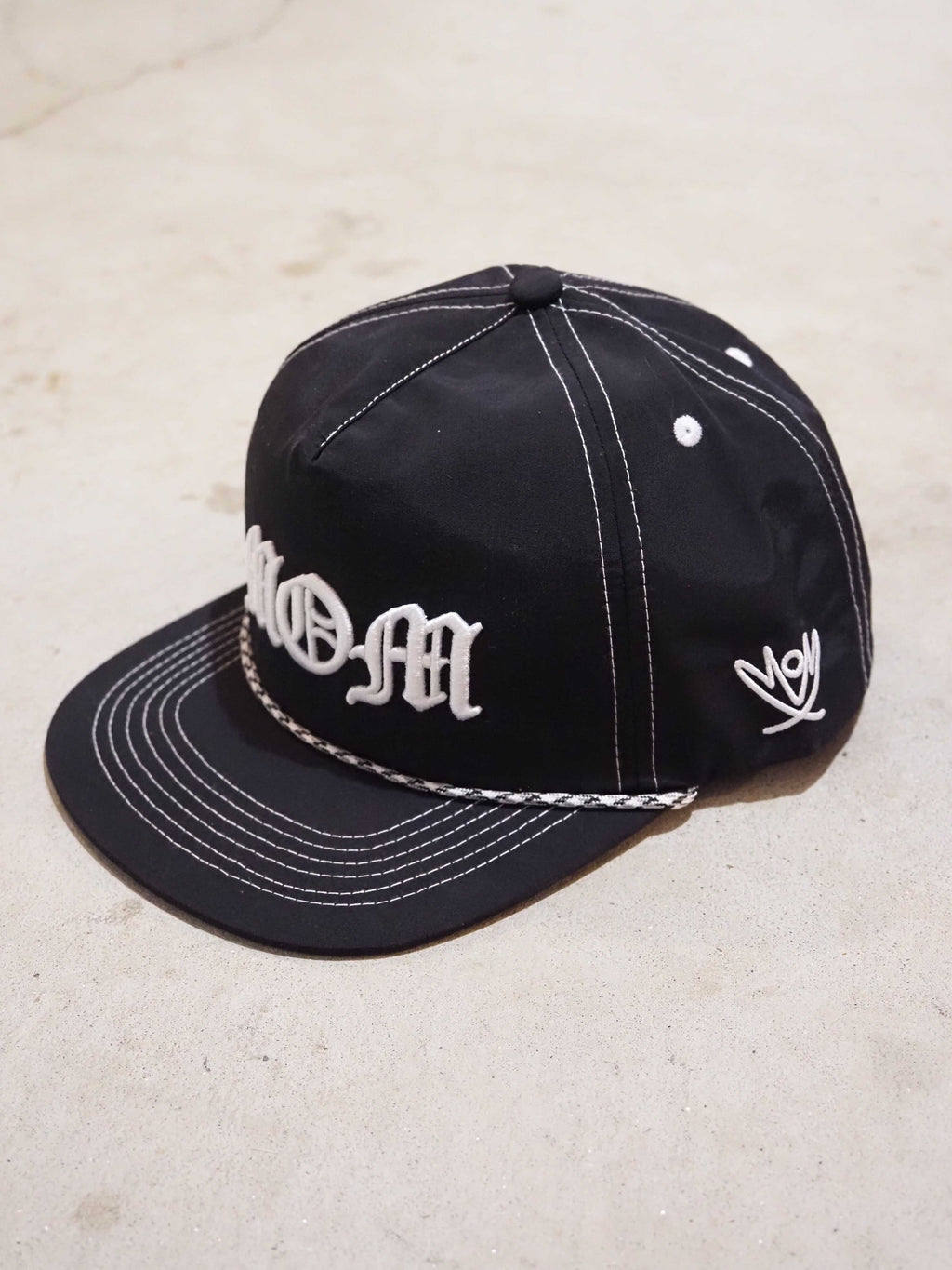 MOM SNAPBACK ROPE HAT