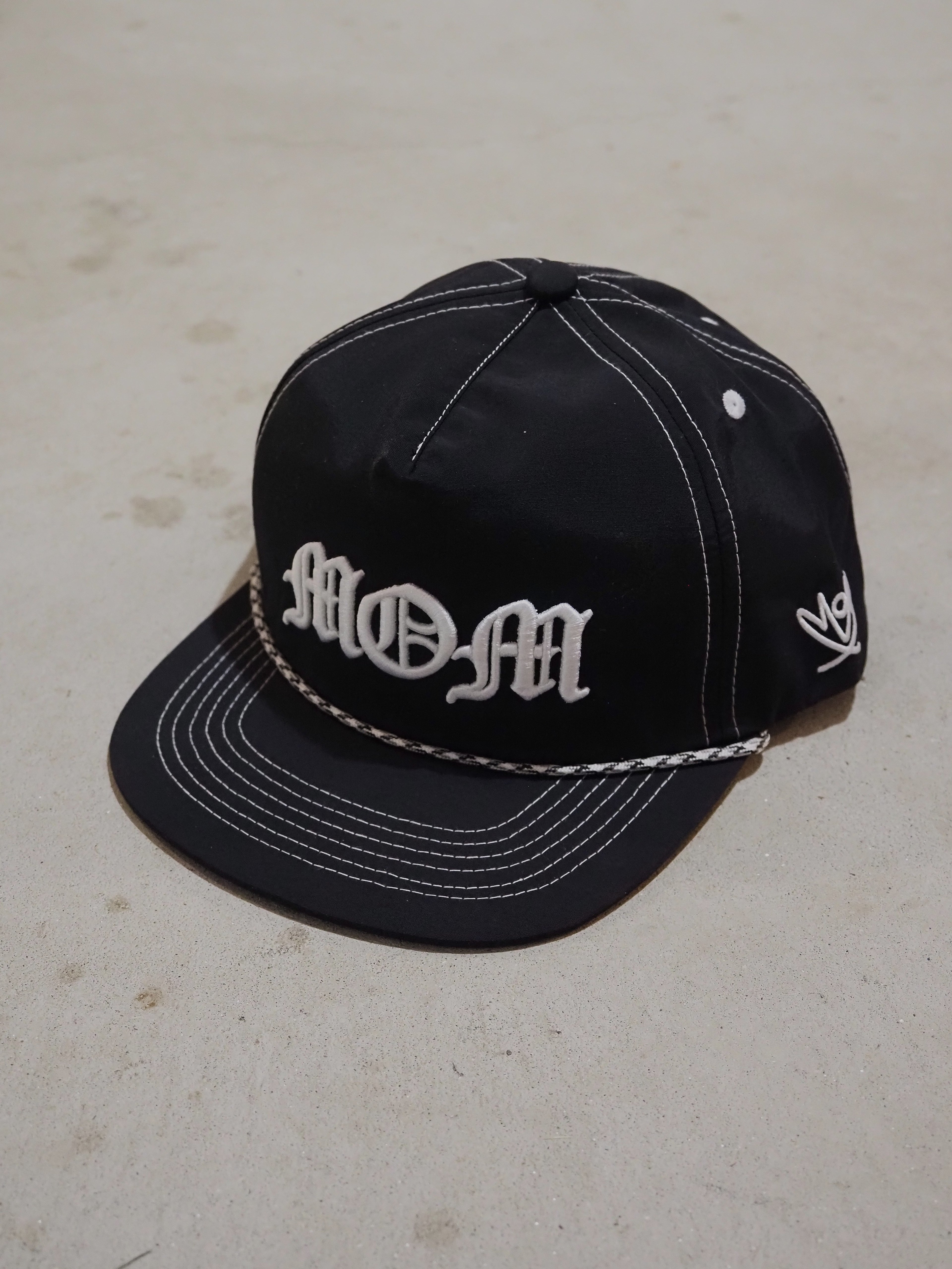 MOM SNAPBACK ROPE HAT